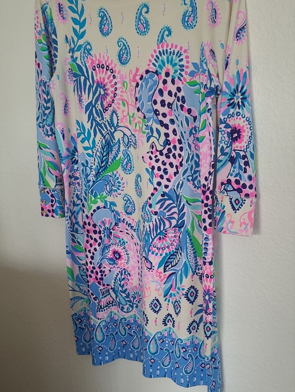 Lilly Pulitzer Cream Shift Dress with Pink & Blue Paisley &"Pink Leopard" Design - Picture 6 of 11